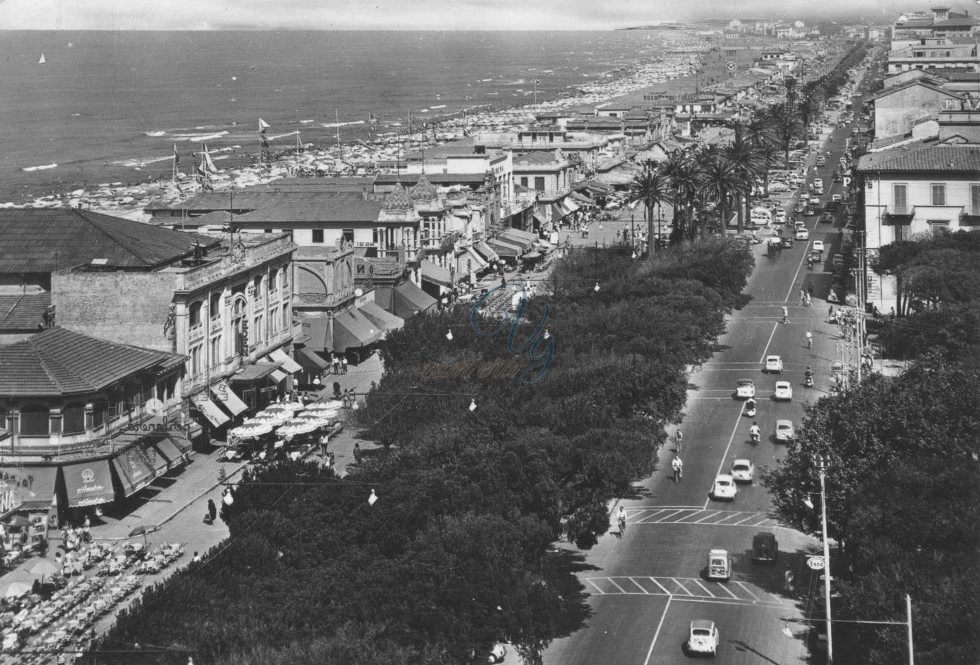 Viali a mare Viareggio Anno 1977