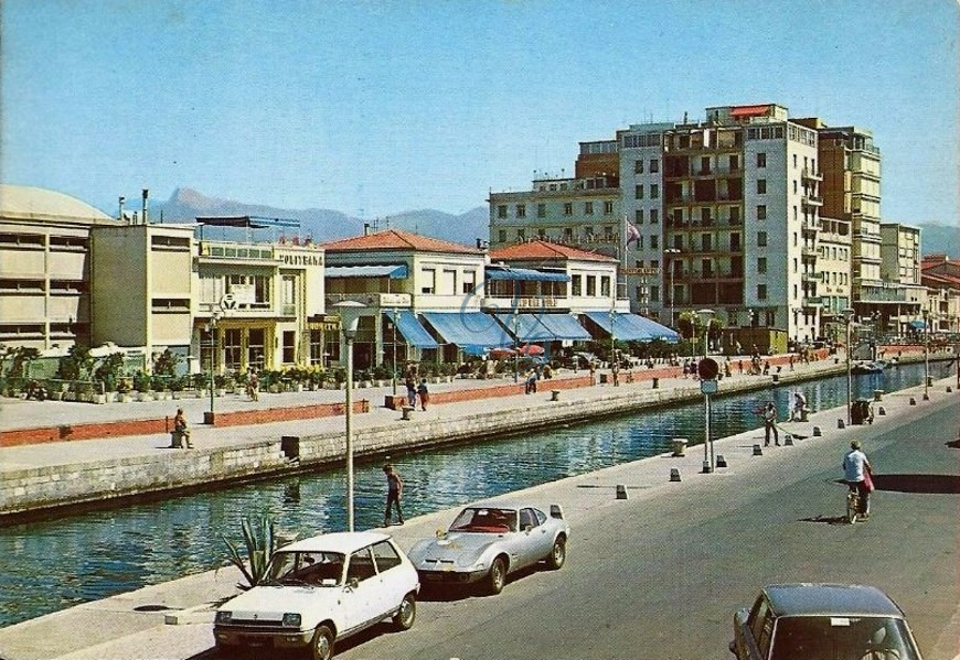 Lungomolo e canale Viareggio Anni '80