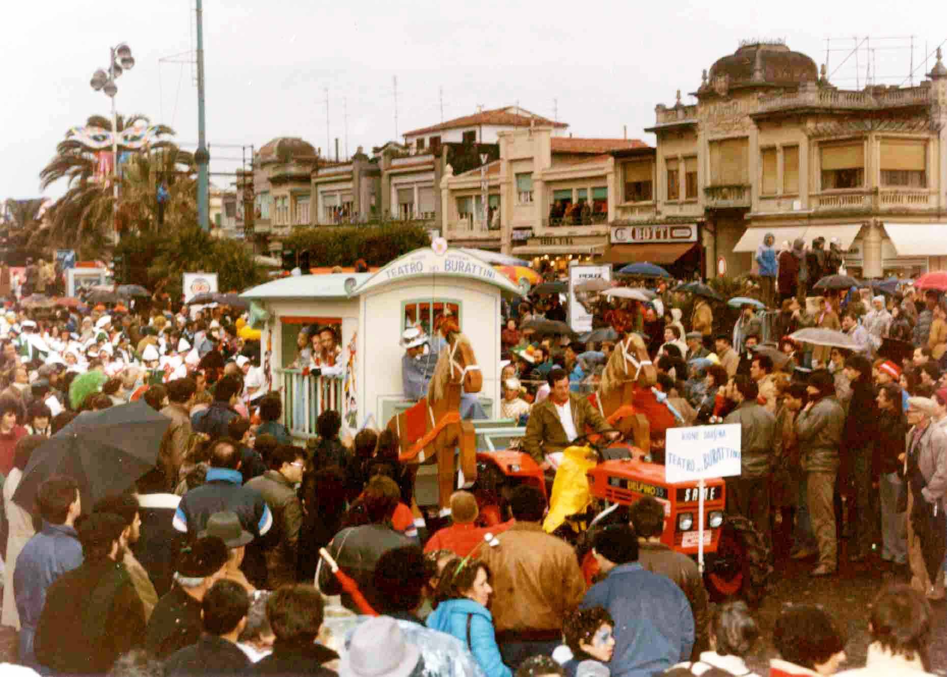 Teatro di burattini Viareggio Anno 1985