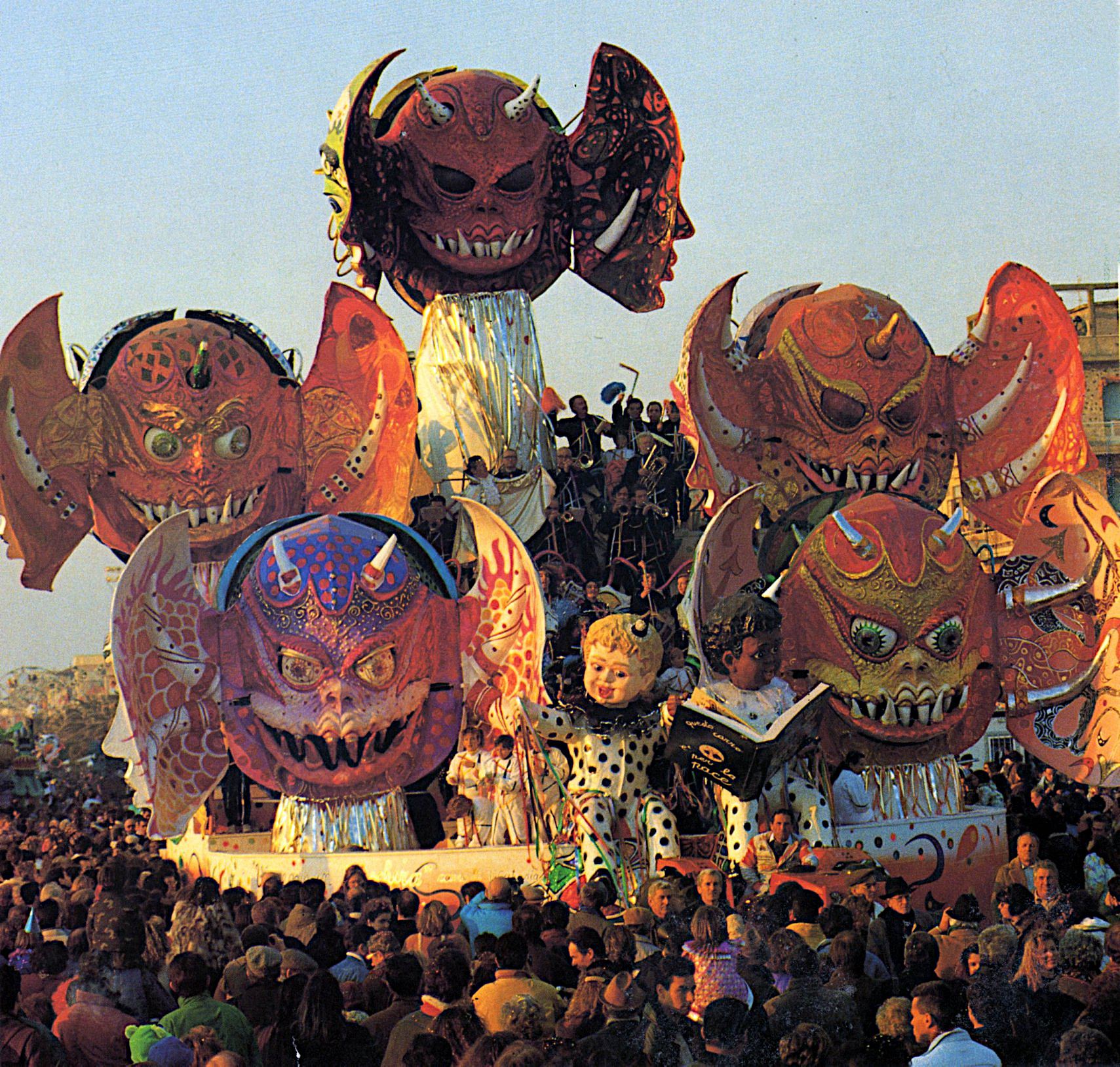 Viareggio in maschera Viareggio Anno 1991