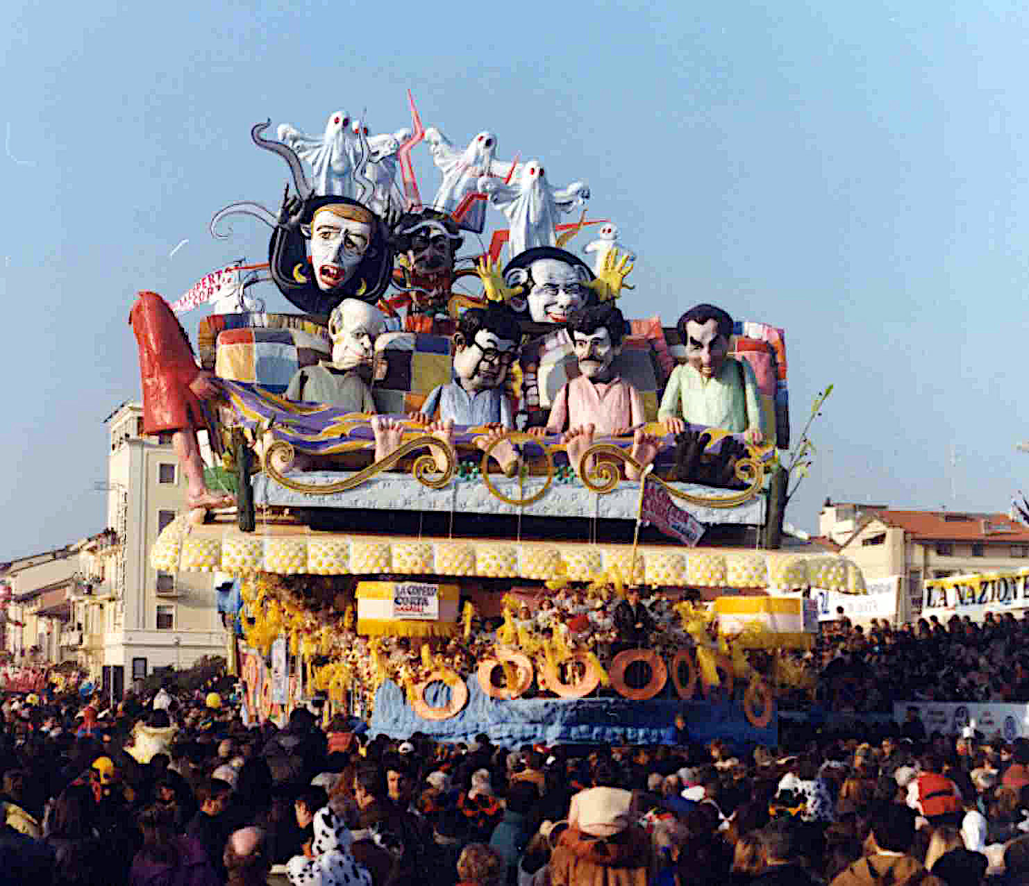 La coperta corta Viareggio Anno 1998