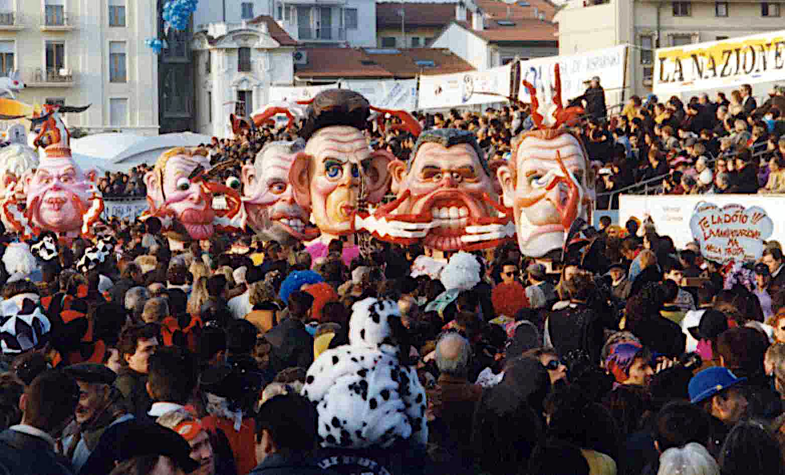 Te la do io la manipolazione, ma nella testa Viareggio Anno 1998