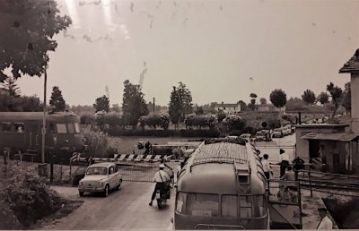 Passaggio a livello - Anno 1957