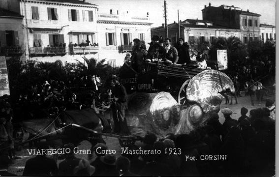 Ragazze in guardia di  - Carri piccoli - Carnevale di Viareggio 1923