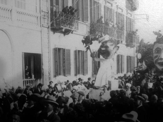 Il giardiniere che dona i fiori di  - Mascherate di Gruppo - Carnevale di Viareggio 1925