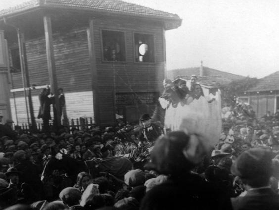 Nasce la vita allegra di Emilio Cortopassi - Carrozze - Carnevale di Viareggio 1925