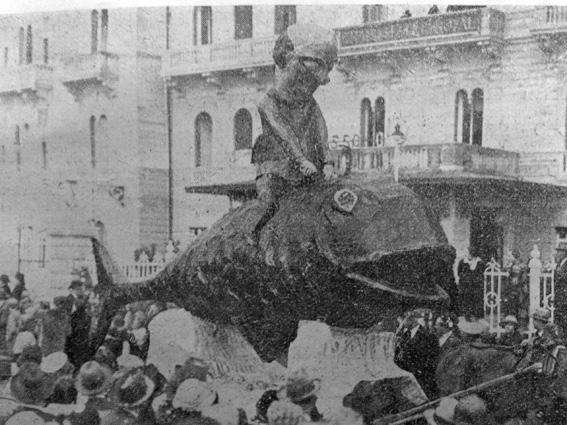 Chi dorme non piglia pesci di Bernardo Malfatti - Carri piccoli - Carnevale di Viareggio 1927