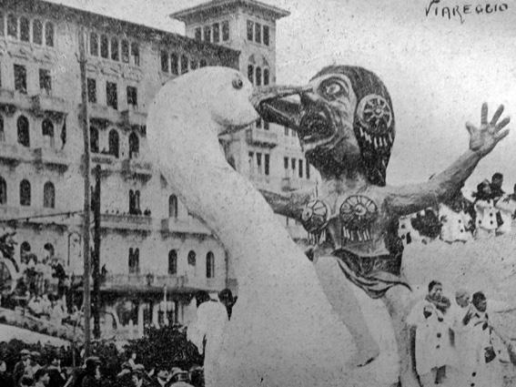 Leda e il cigno di Michele Pardini - Carri piccoli - Carnevale di Viareggio 1927