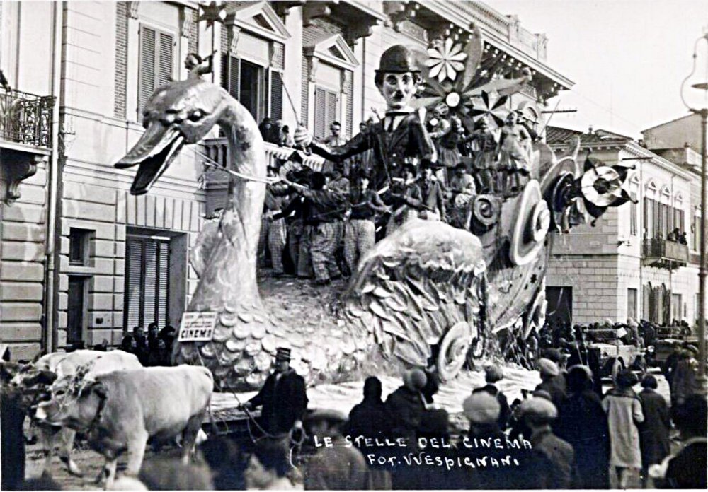 Le stelle del cinema di Michele Pescaglini - Carri grandi - Carnevale di Viareggio 1929