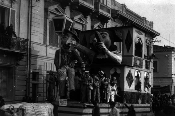 Se e vero che il mondo gira di Alighiero e Guglielmo Cattani - Carri piccoli - Carnevale di Viareggio 1929