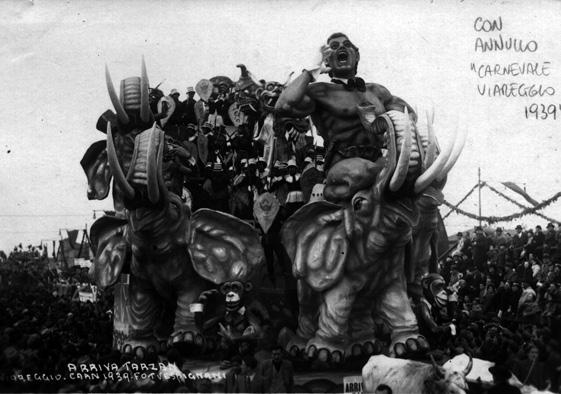 Arriva Tarzan di Carlo e Francesco Francesconi - Carri grandi - Carnevale di Viareggio 1939
