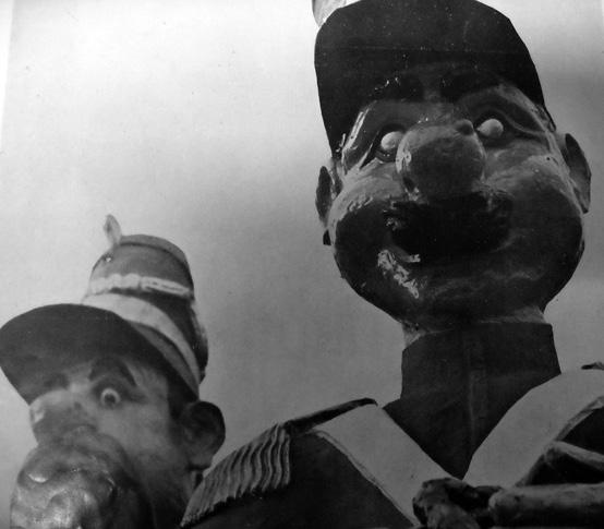 La fortezza inespugnabile di Dopolavoro Balipedio Regia Marina - Mascherate di Gruppo - Carnevale di Viareggio 1939