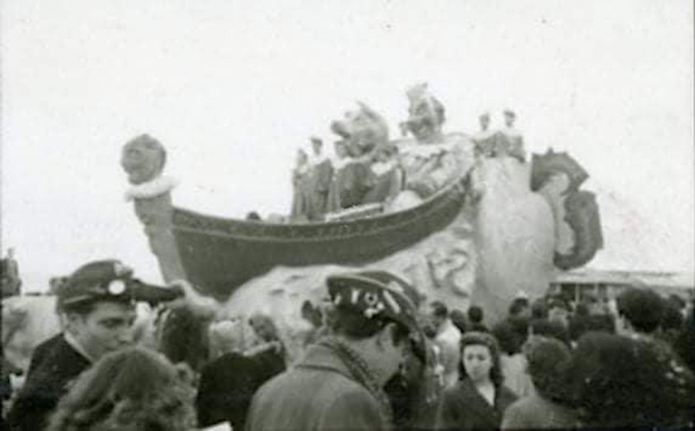 La rinascita del carnevale di Raffaello Tolomei e Antonio Francesconi - Carri grandi - Carnevale di Viareggio 1946