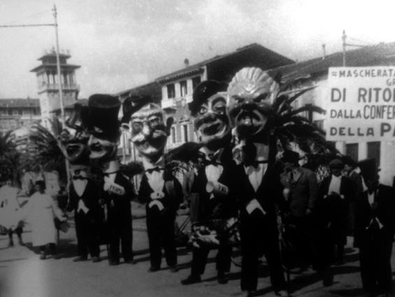 Ritorno dalla conferenza della pace di Carlo Bomberini - Mascherate di Gruppo - Carnevale di Viareggio 1946