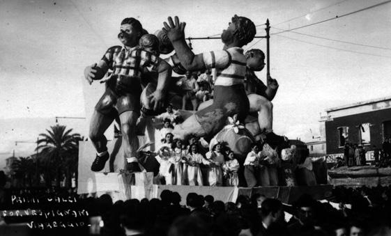 Primi calci di Eugenio Pardini, Francesco Francesconi - Carri piccoli - Carnevale di Viareggio 1947