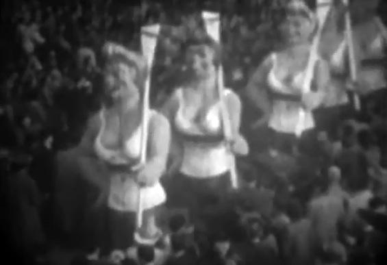 Otto di punta con timoniere di Angelo Romani - Mascherate di Gruppo - Carnevale di Viareggio 1950