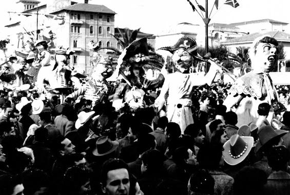 All’arrembaggio di Davino Barsella - Mascherate di Gruppo - Carnevale di Viareggio 1954