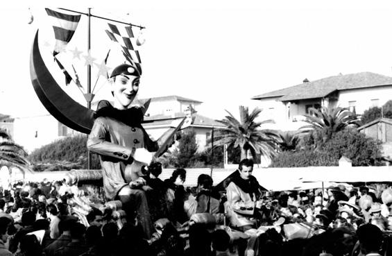 Serenata al chiar di luna di Orazio D’Arliano - Complessi mascherati - Carnevale di Viareggio 1954