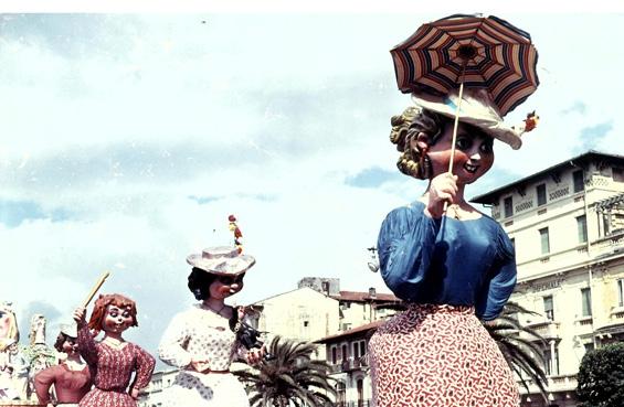 Sesso debole di Oreste Lazzari - Complessi mascherati - Carnevale di Viareggio 1954