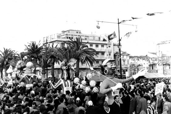 Calcio grandi firme di Eros Canova - Mascherate di Gruppo - Carnevale di Viareggio 1956