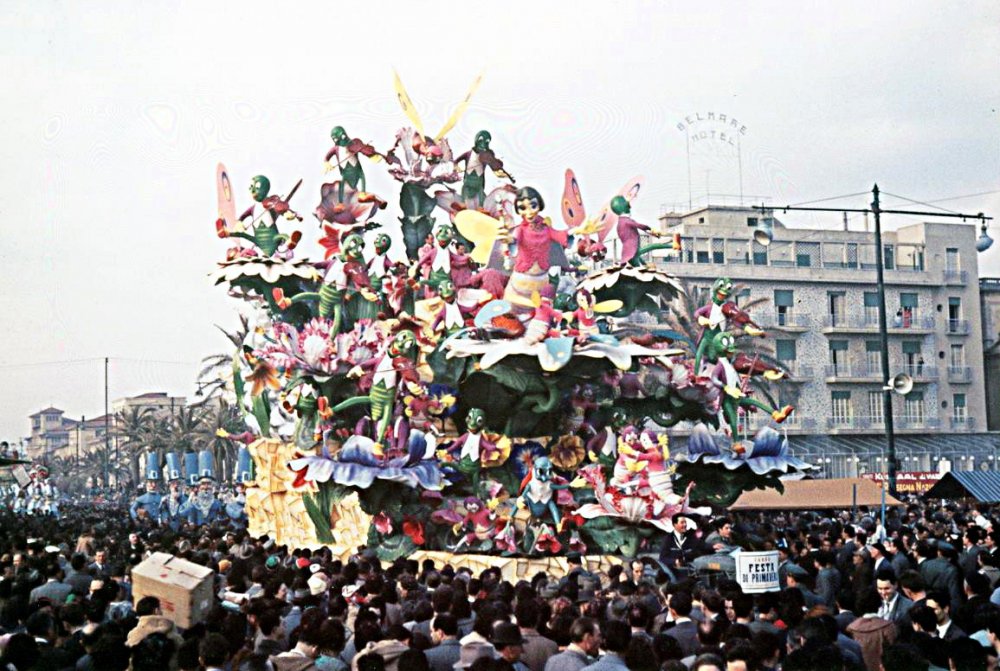 Festa di Primavera di Carlo Francesconi e Sergio Barsella - Carri grandi - Carnevale di Viareggio 1957