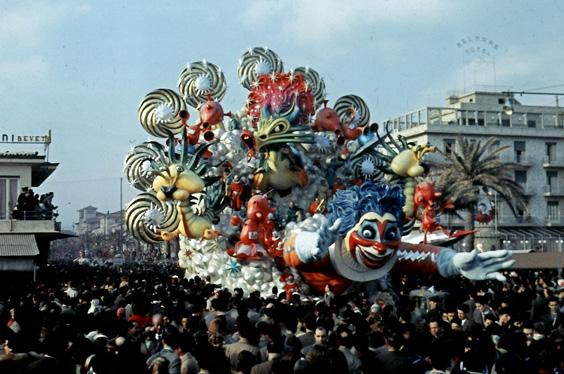 Messaggeri dello spazio di Silvano Avanzini e Francesco Francesconi - Carri grandi - Carnevale di Viareggio 1957