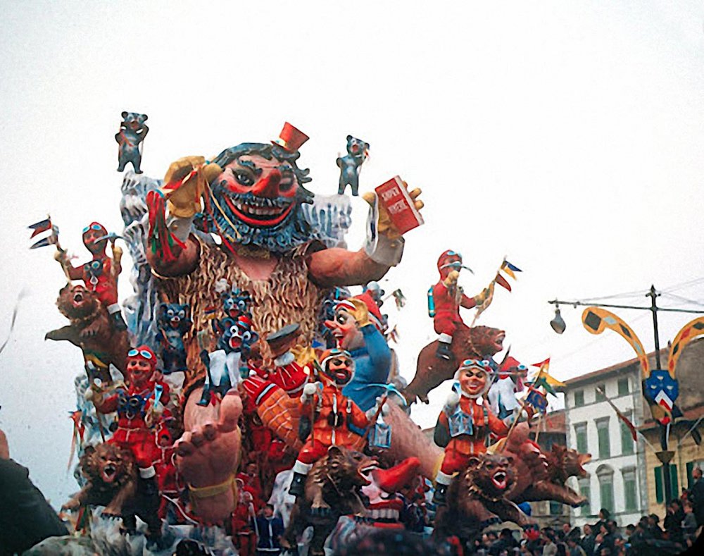 L’uomo delle nevi di Carlo Vannucci, Sandro Bertuccelli - Carri grandi - Carnevale di Viareggio 1960