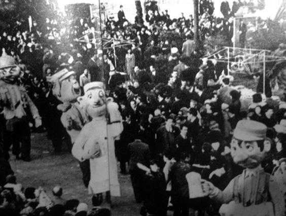 I giovani beoni di Angelo Romani - Mascherate di Gruppo - Carnevale di Viareggio 1964