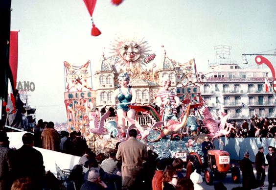 La casta azzurra di Antonio D’Arliano - Carri grandi - Carnevale di Viareggio 1964