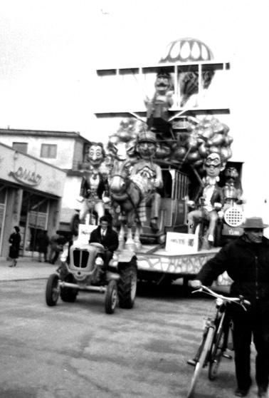 Emozioni dell’ottocento di Amedeo Mallegni - Complessi mascherati - Carnevale di Viareggio 1965