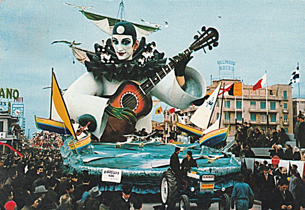 Viareggio ieri di Sergio Baroni - Carri grandi - Carnevale di Viareggio 1967