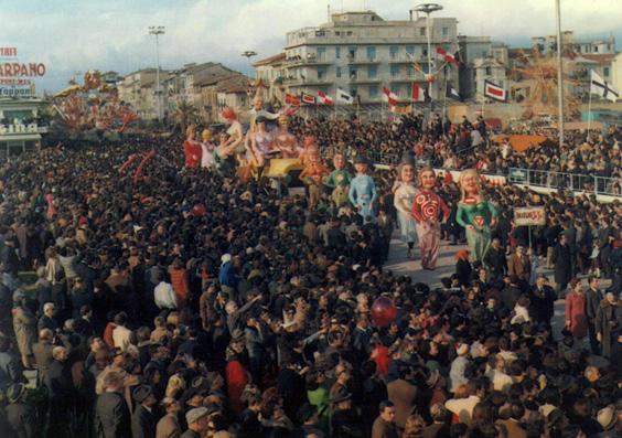 Carnevale trafficone di Fabio Malfatti - Complessi mascherati - Carnevale di Viareggio 1968