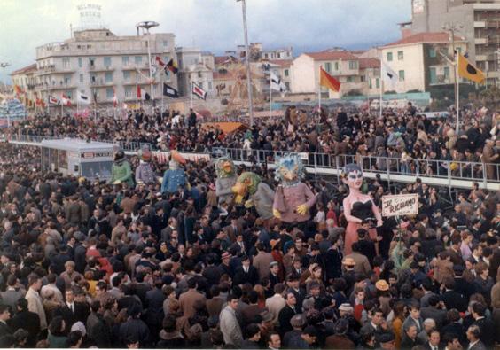 Il richiamo di Vittorio Lippi - Mascherate di Gruppo - Carnevale di Viareggio 1968