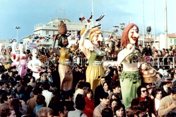 Le donne celebri di Carlo Bomberini - Mascherate di Gruppo - Carnevale di Viareggio 1970