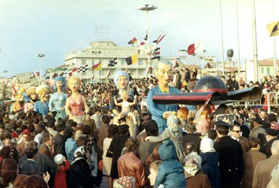 Pillola sì, pillola no di Eros Canova - Mascherate di Gruppo - Carnevale di Viareggio 1970