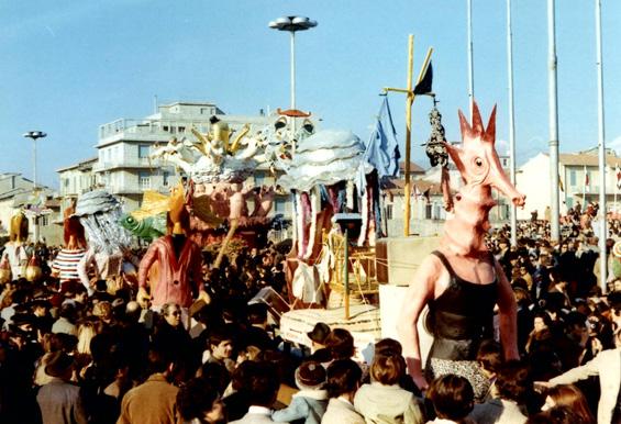 Acque inquinate di Eros Canova - Mascherate di Gruppo - Carnevale di Viareggio 1971