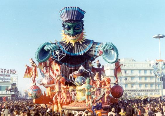 Il domino di Nilo Lenci - Carri grandi - Carnevale di Viareggio 1971