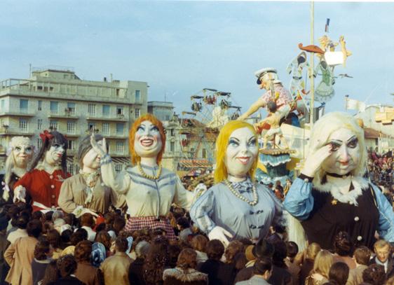 Lo spogliarello di Paolo Lazzari - Mascherate di Gruppo - Carnevale di Viareggio 1971