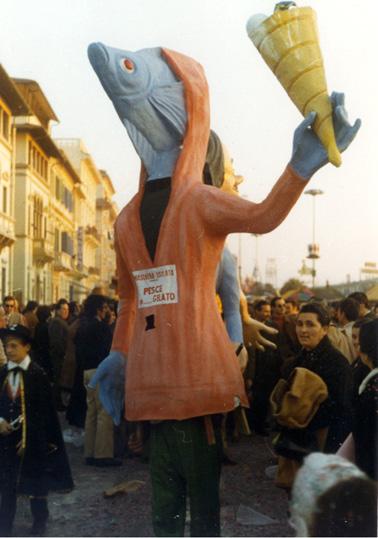 Pesce con...gelato di Silvano Passaglia - Maschere Isolate - Carnevale di Viareggio 1971