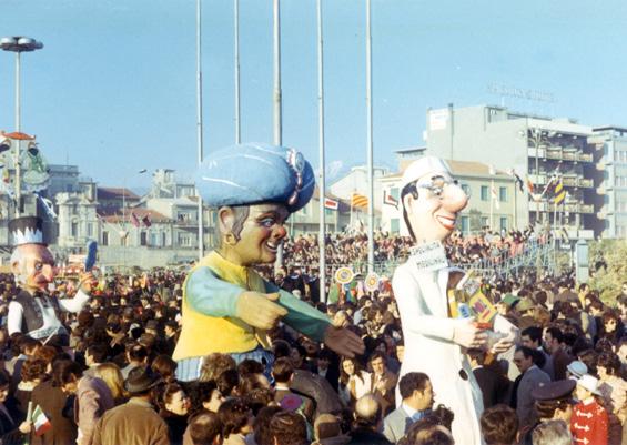 Tutti fachiri di Giampaolo Puccetti - Maschere Isolate - Carnevale di Viareggio 1971