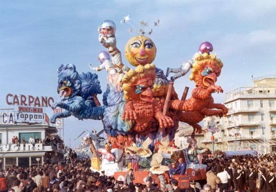 Amica luna di Carlo Vannucci - Carri grandi - Carnevale di Viareggio 1972