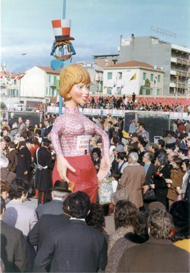 Il resto caramelle di Silvano Passaglia - Maschere Isolate - Carnevale di Viareggio 1972