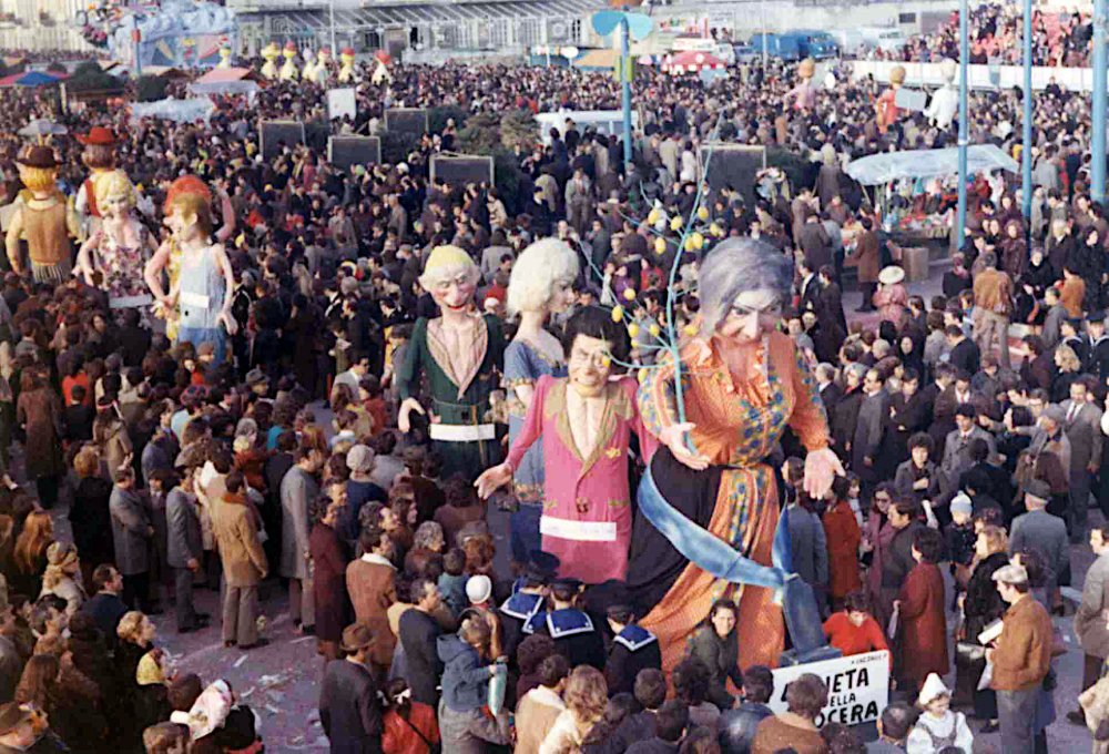 La dieta della suocera di Paolo Lazzari - Mascherate di Gruppo - Carnevale di Viareggio 1972