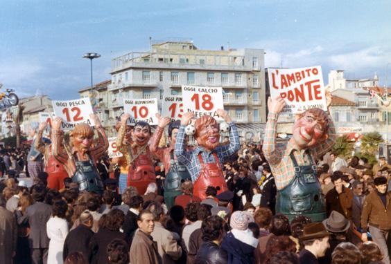 L’ambito ponte di Angelo Romani - Mascherate di Gruppo - Carnevale di Viareggio 1972