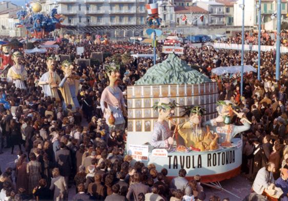 Roma città eterna di Eros Canova - Mascherate di Gruppo - Carnevale di Viareggio 1972