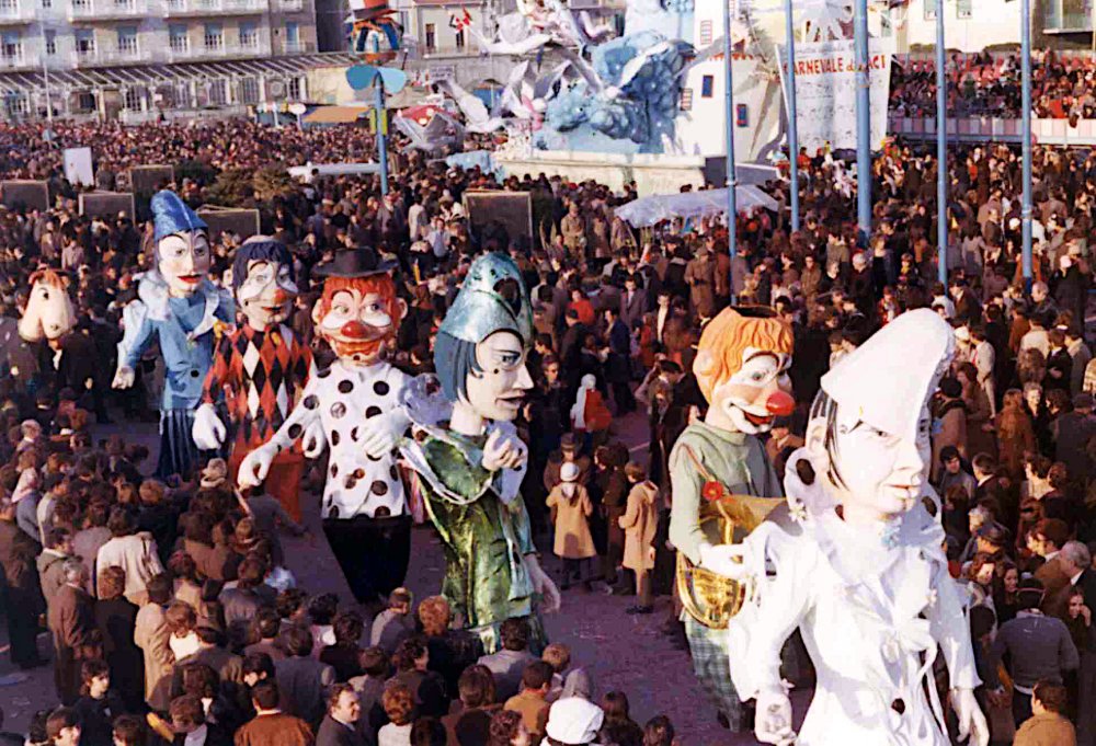 Un sorriso per i clown di Guidobaldo Francesconi - Mascherate di Gruppo - Carnevale di Viareggio 1972