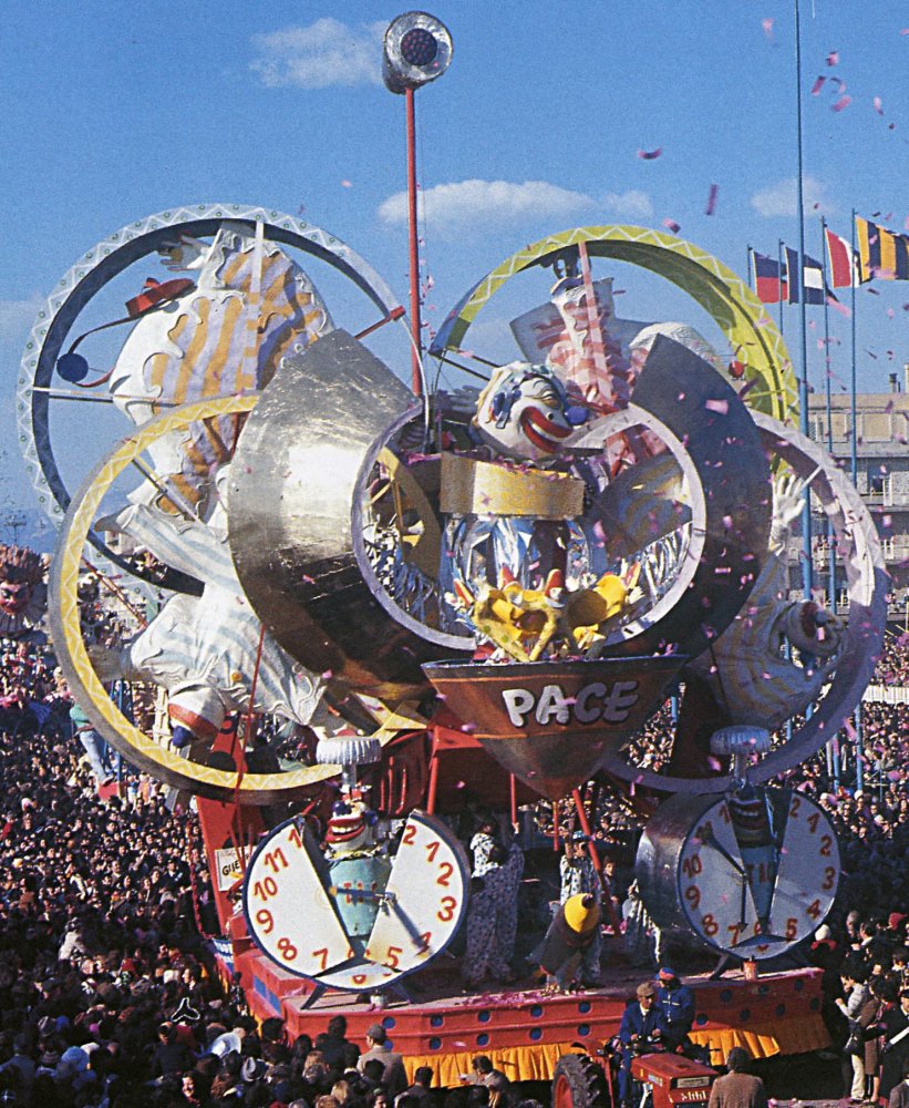 Guerra e pace di Arnaldo Galli - Carri grandi - Carnevale di Viareggio 1973