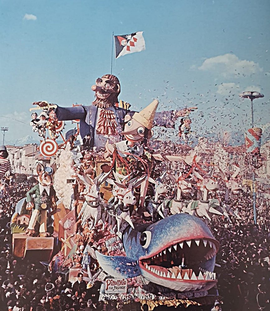 Pinocchio e le maschere di Carlo Francesconi e Sergio Barsella - Carri grandi - Carnevale di Viareggio 1973