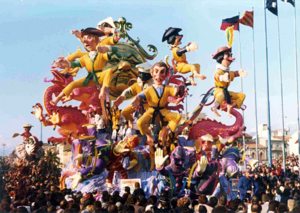 Carnevale con furore di Renato Galli - Carri grandi - Carnevale di Viareggio 1974