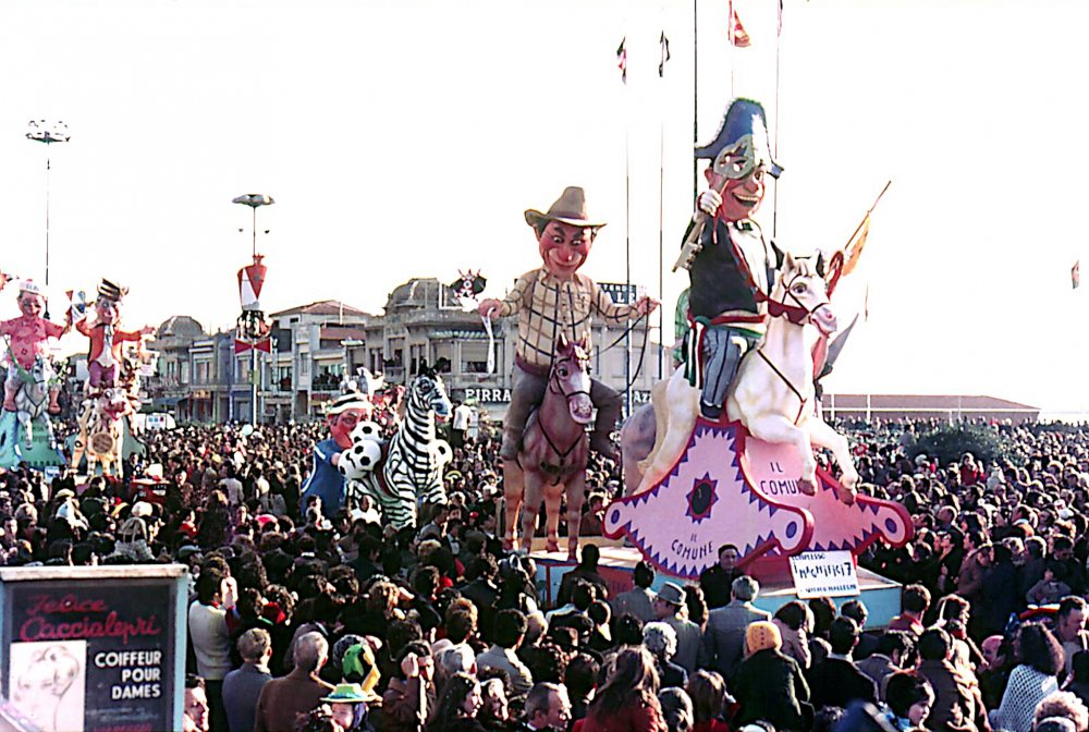 I magnifici sette di Amedeo Mallegni - Complessi mascherati - Carnevale di Viareggio 1974